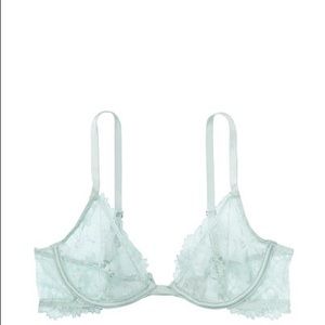 Victoria’s Secret unlined bra